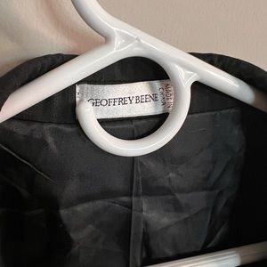 Like New Geoffrey Beene Men's Suit